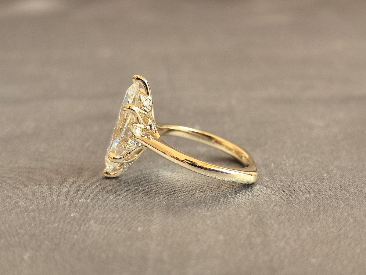 Juno Diamond PE-054 | Pear-Cut Lab-Grown Diamond 1-Stone Prong Ring Ring