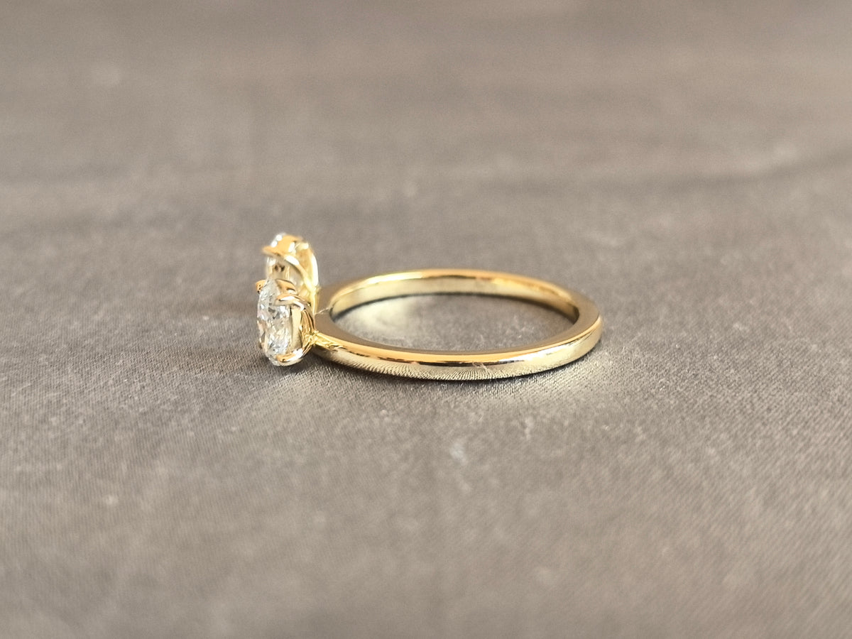 Juno Diamond OV-089 | Oval Lab-Grown Diamond Two-Stone Ring with Open Prong Bridge in Yellow Gold Ring