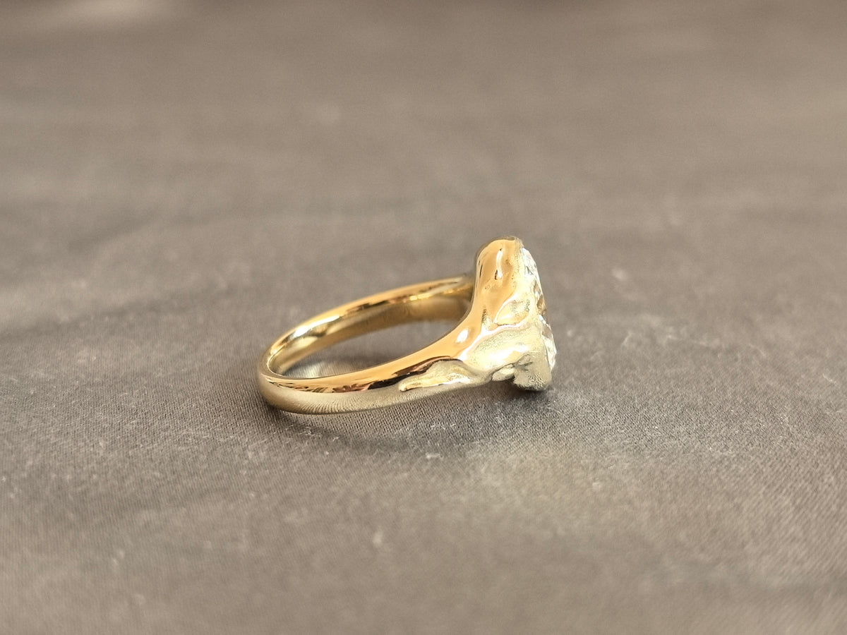 Juno Diamond OV-090 | 2 Carat Oval-Cut Lab-Grown Diamond Ring with Sculptural Bezel-Set Band Ring