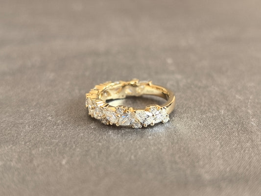 Juno Diamond MX-036 | Mixed-Cut Lab-Grown Diamond Ring with Prong-Set Continuous Cluster in Yellow Gold Ring