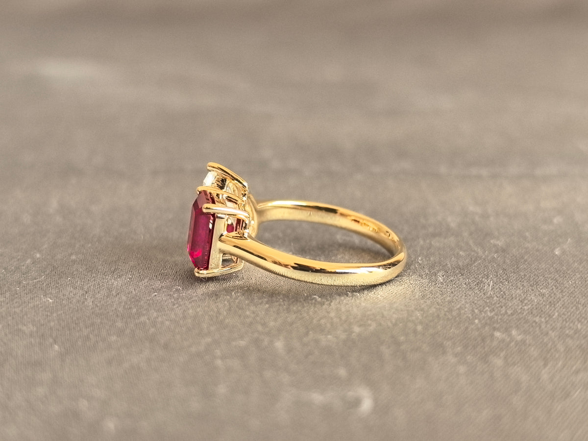 Juno Diamond MX-040 | 2 Carat Pear Lab-Grown Diamond and 2 Carat Emerald-Cut Red Gem Double Stone Ring in Yellow Gold Ring