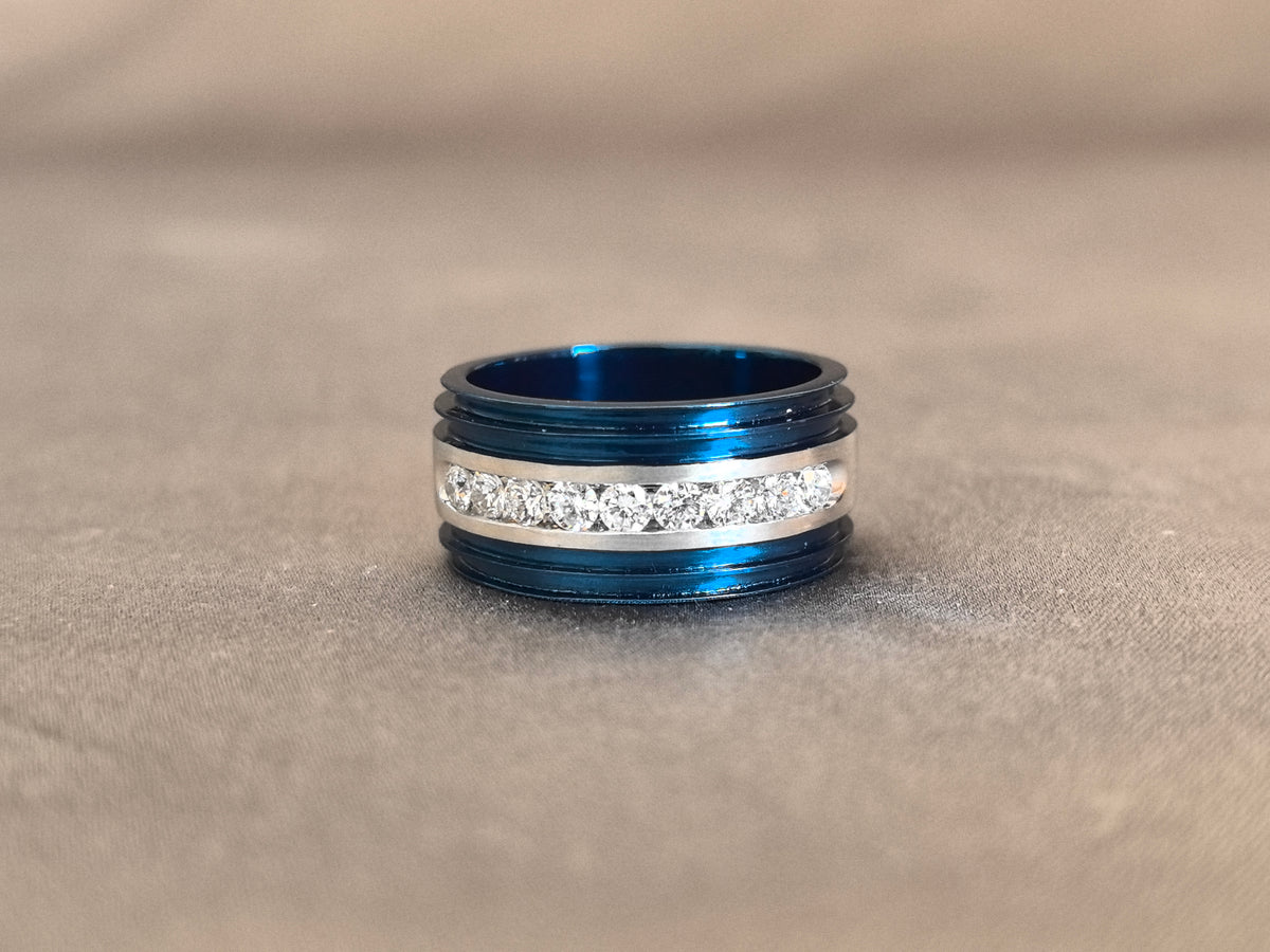 Juno Diamond RO-063 | Round Lab-Grown Diamond Channel Row Wide Blue Edge Band Ring Ring
