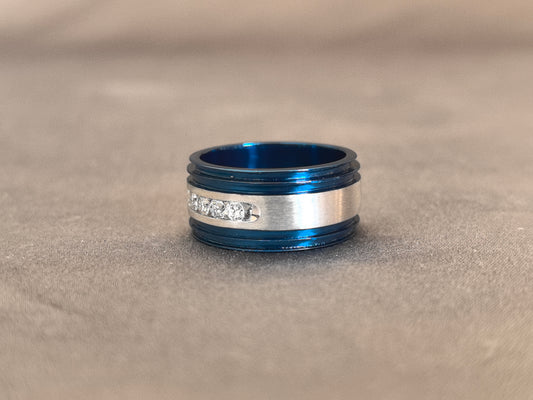 Juno Diamond RO-063 | Round Lab-Grown Diamond Channel Row Wide Blue Edge Band Ring Ring