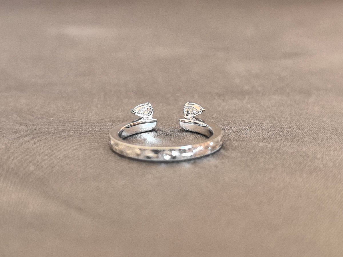 Juno Diamond PE-057 | Twin 0.10 Carat Pear-Cut Lab-Grown Diamond Floral-Engraved Open Ring Ring