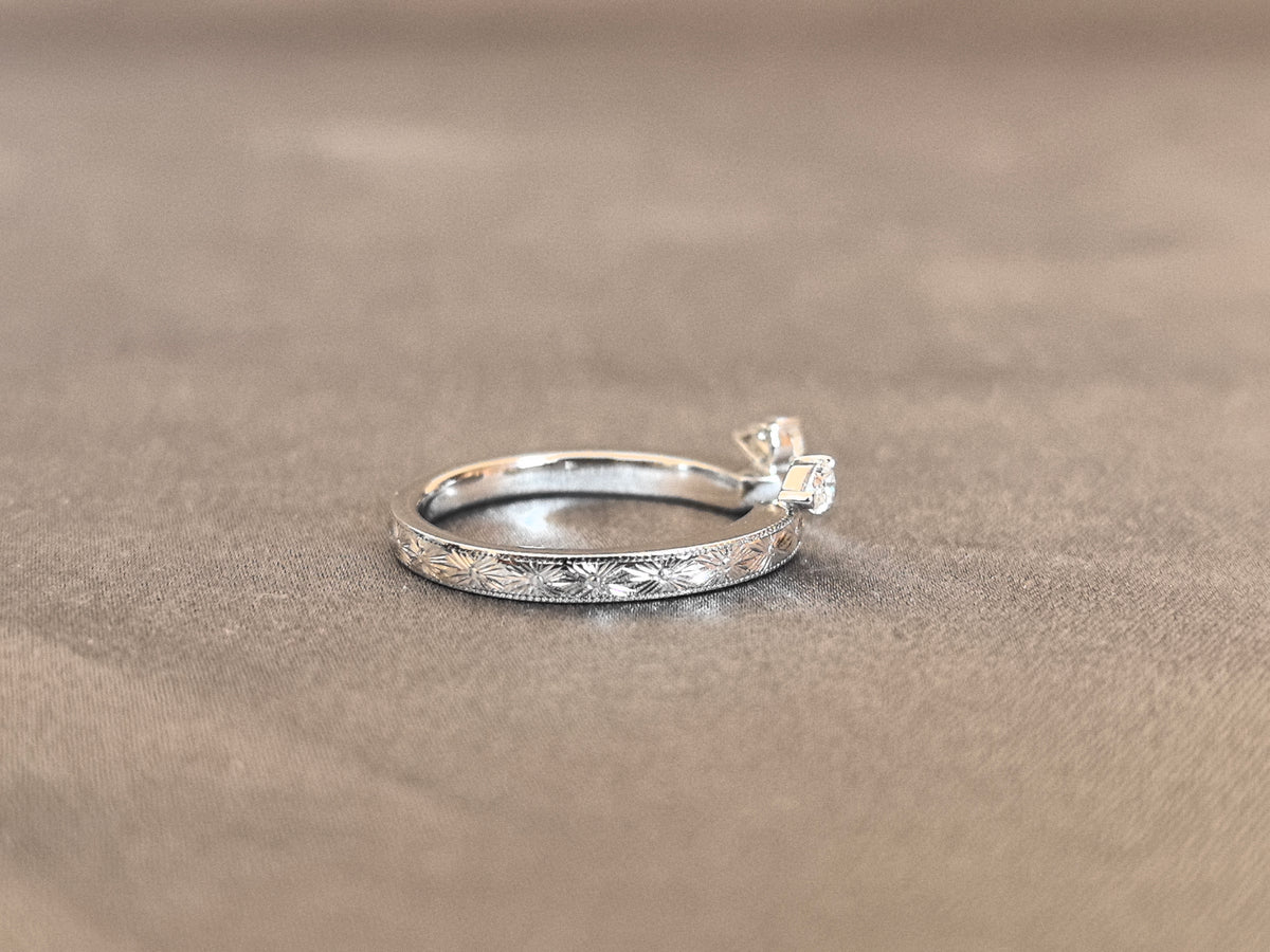 Juno Diamond PE-057 | Twin 0.10 Carat Pear-Cut Lab-Grown Diamond Floral-Engraved Open Ring Ring