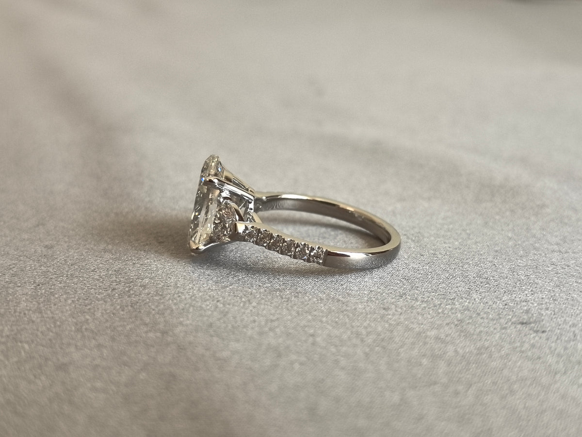 Juno Diamond OV-095 | 5 Carat Oval Center Lab-Grown Diamond Three Stone Ring with Tapered Pave Diamond Band Ring