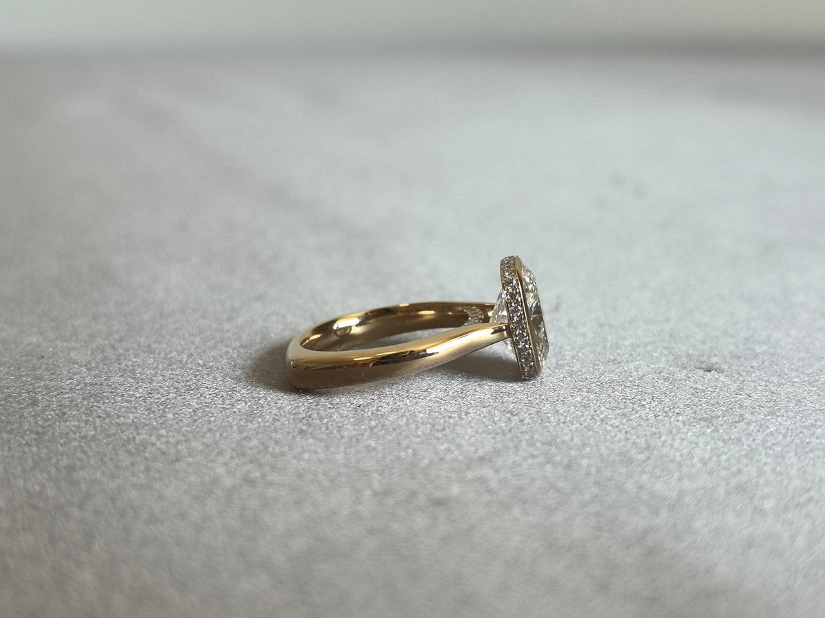 Juno Diamond CU-031 | 2.5 Carat Yellow Cushion Lab-Grown Diamond Enclosed Halo Bezel Ring in Yellow Gold Ring