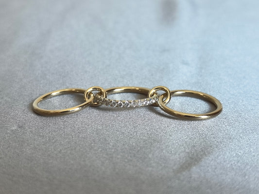 Juno Diamond RO-066 | Three Interlinked Bands Lab-Grown Diamond Ring with Central Pavé Bar Ring