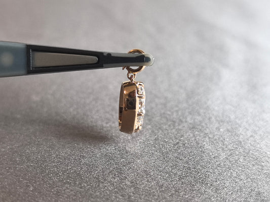 Juno Diamond P-023 | 2.5 Carat Oval-Cut Lab-Grown Diamond Open-Gallery Bail Pendant Pendant