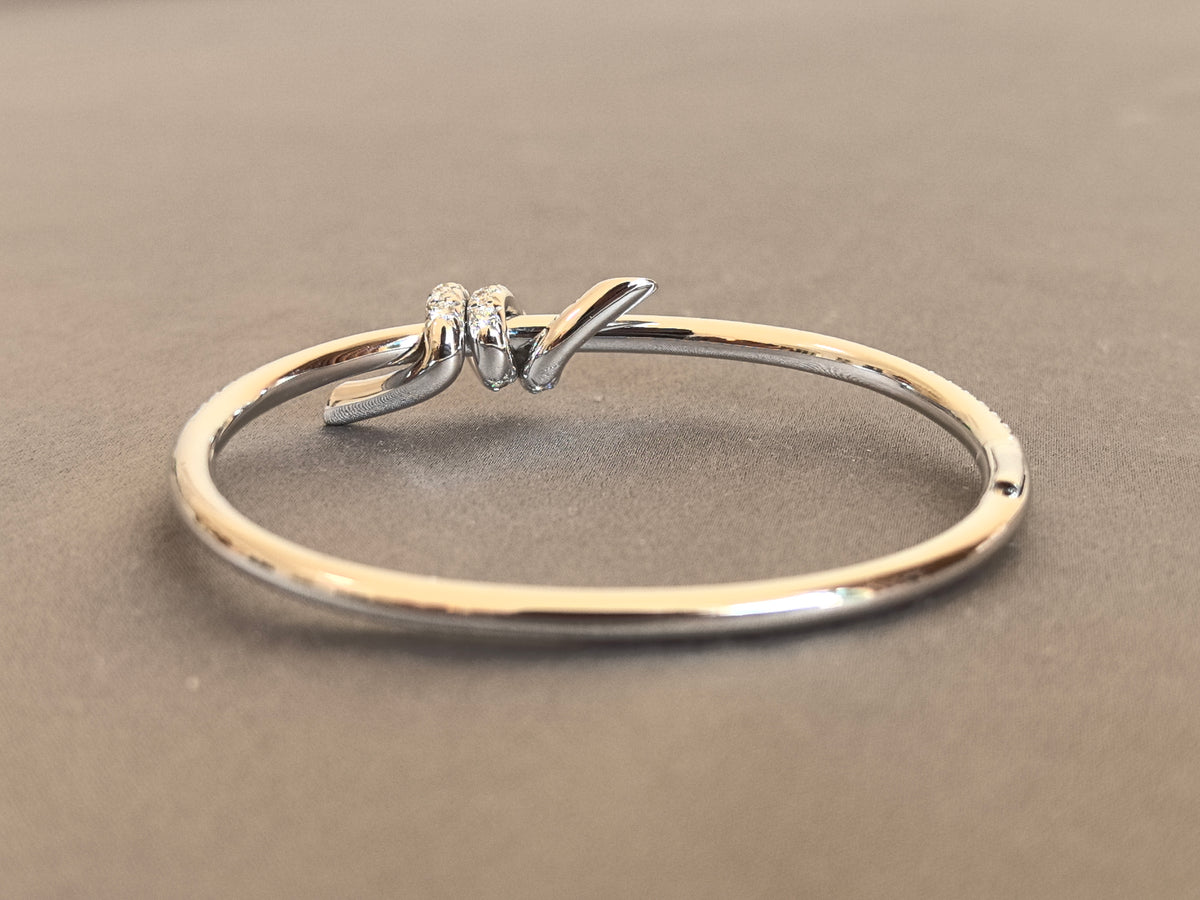 Juno Diamond B-059 | Lab-Grown Diamond Knot Bangle in White Gold Bracelet