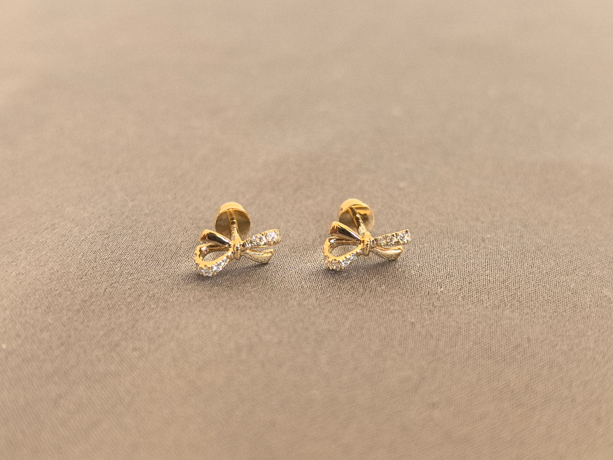 Juno Diamond E-069 | Lab-Grown Diamond Three-Petal Knot Stud Earrings Earrings