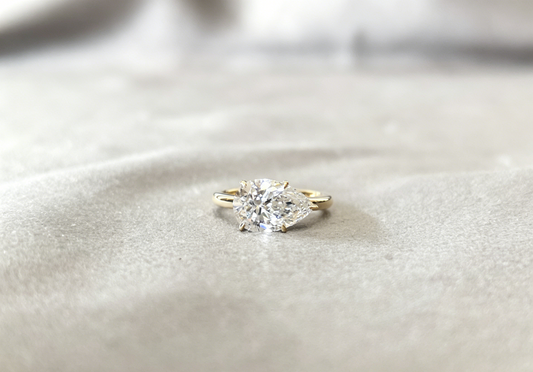 PE-009|Pear-Shaped Lab Diamond Solitaire Ring| 4-Prong Setting|Classic Bridal Jewelry