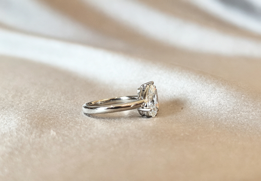 PE-008|Pear-cut and emerald-cut lab diamond ring|Secure prong-set|Two-tone pink diamond statement ring