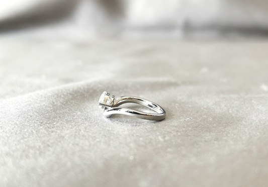 MA-008|Marquise Cut Lab Diamond Ring | Bypass Shank Solitaire Ring, 4-Prong Set|Minimalist |Curved Band