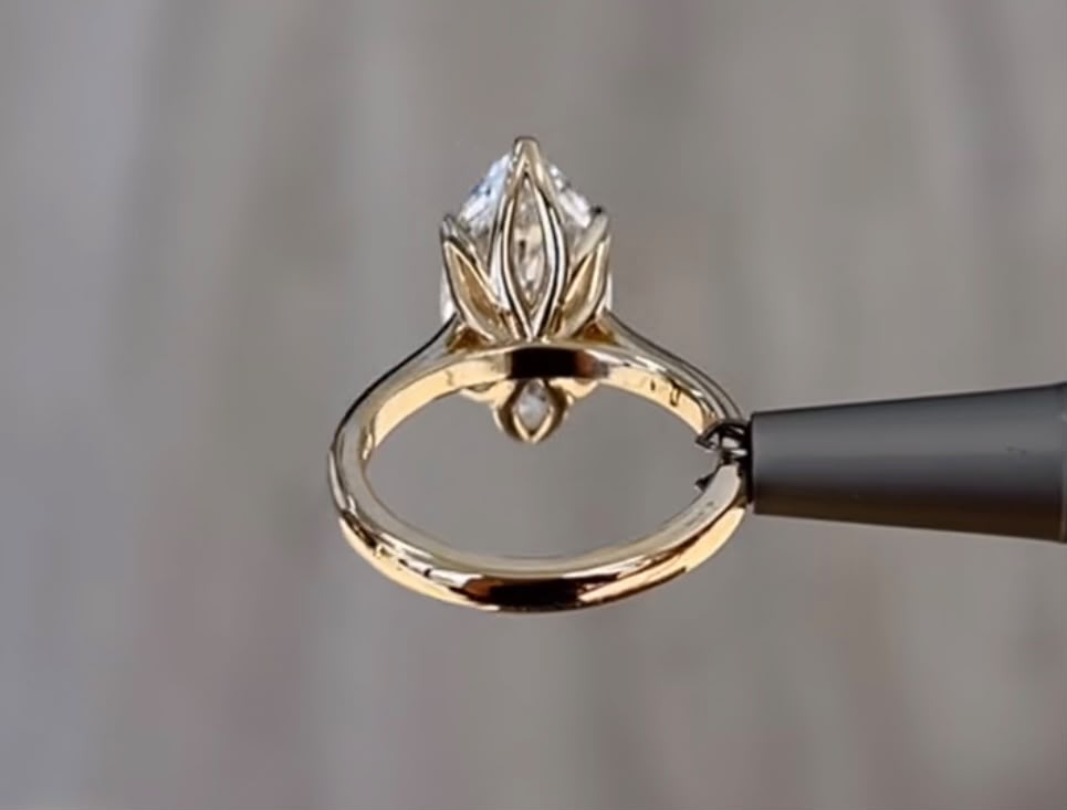 Juno Diamond A link for gabriela to pay Custom Order