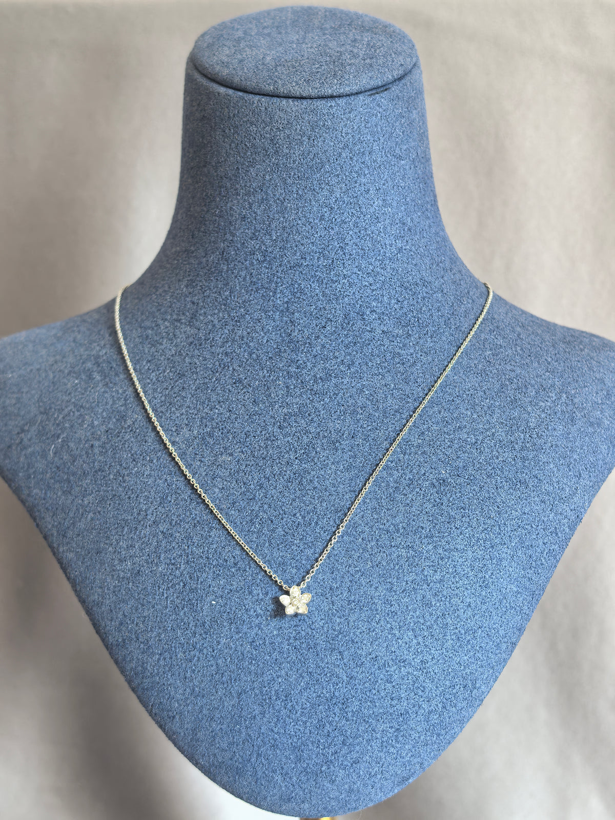 Juno Diamond N-051 | Floral Cluster Round-and-Pear-Shaped Lab-Grown Diamond Delicate Thin-Chain Necklace