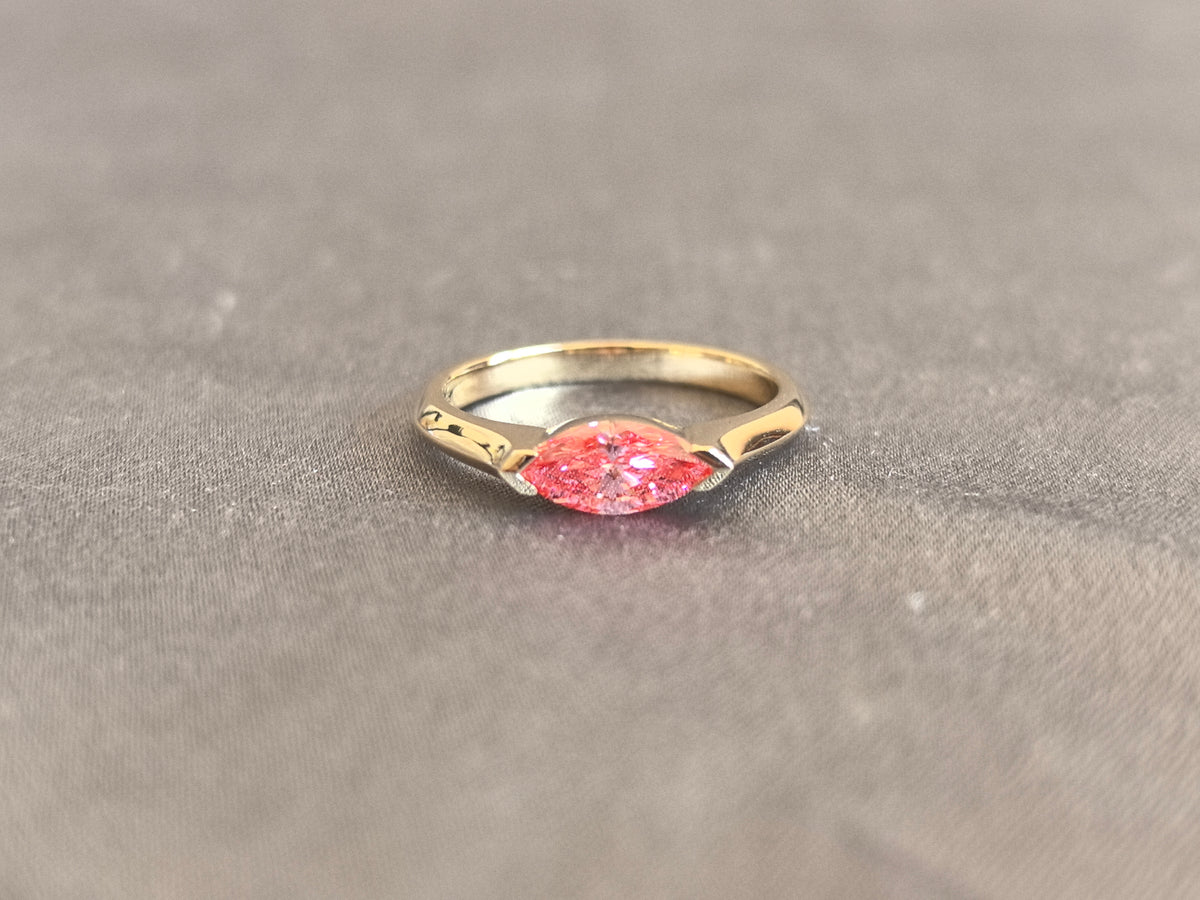 Juno Diamond MA-073 | Pink Marquise-Cut Lab-Grown Diamond Partial Bezel Ring