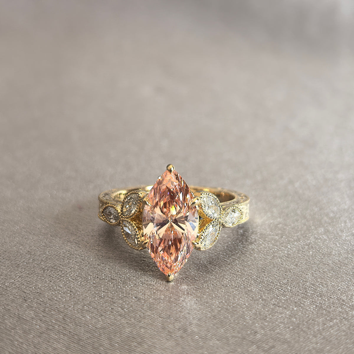 Juno Diamond MA-055 | 2 Carat Pink-Orange Marquise-Cut Lab-Grown Diamond Vintage Cluster Ring in Yellow Gold