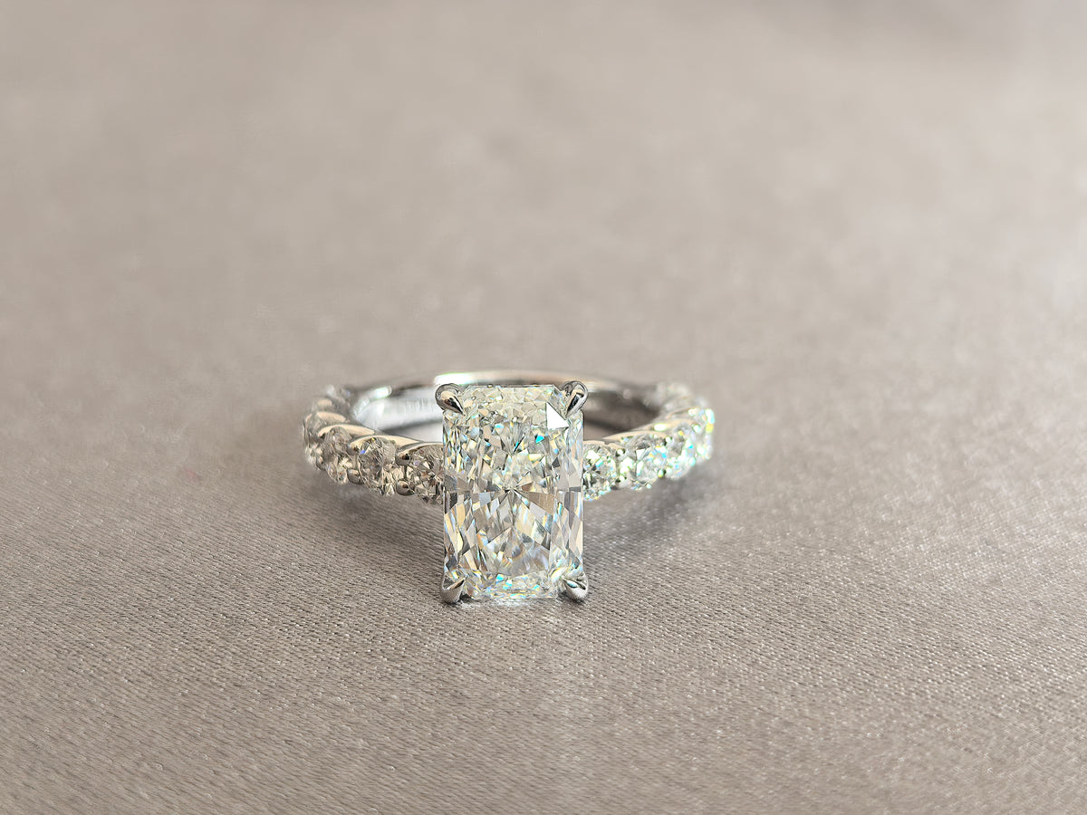 Juno Diamond RD-030 | 2 Carat Radiant-Cut Lab-Grown Diamond Hidden Halo Halo Ring