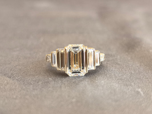 Juno Diamond EM-031 | Emerald-Cut Lab-Grown Diamond Ring With Vertical Tiered Baguette Halo In Yellow Gold