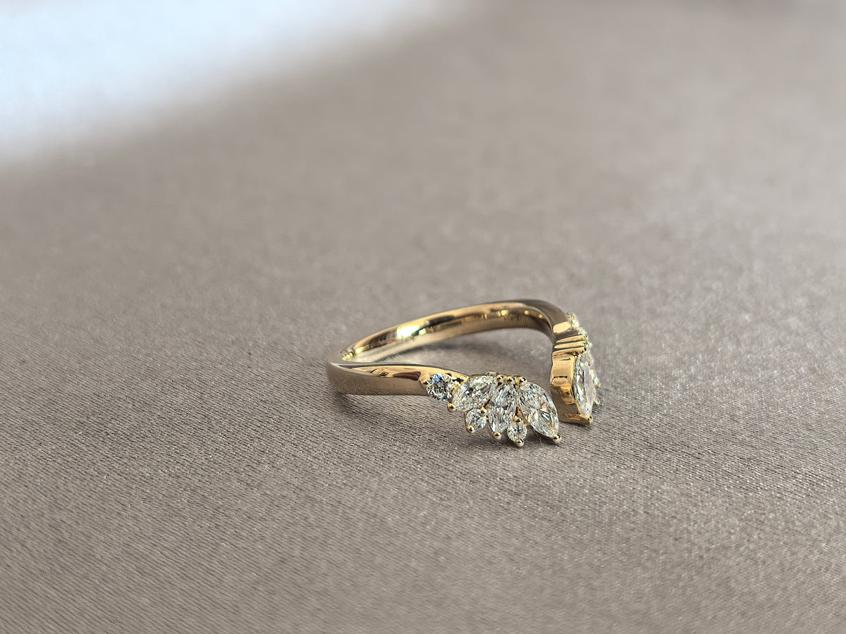 Juno Diamond MA-053 | Two-Stone Marquise-Cut Lab-Grown Diamond Ring With Graduated Marquise And Round Accent Diamonds