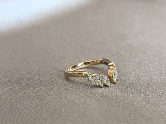 Juno Diamond MA-053 | Two-Stone Marquise-Cut Lab-Grown Diamond Ring With Graduated Marquise And Round Accent Diamonds