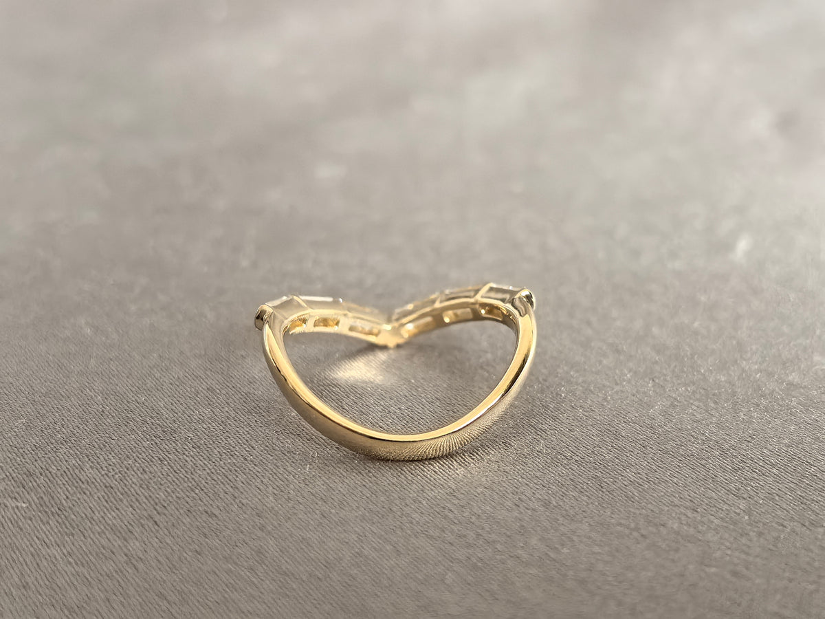 Juno Diamond EM-015 | Emerald-Cut Lab-Grown Diamond Prong Ring