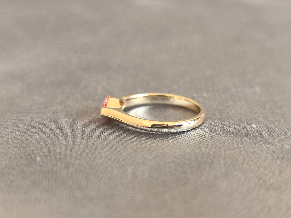 Juno Diamond MA-073 | Pink Marquise-Cut Lab-Grown Diamond Partial Bezel Ring