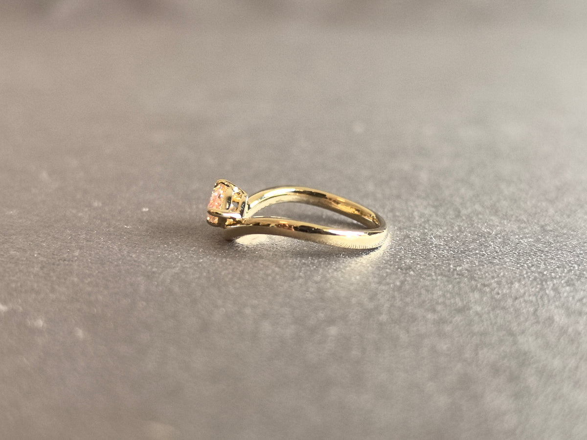 Juno Diamond MA-074 | 0.6 Carat Pink Marquise-Cut Lab-Grown Diamond Split-Shank Solitaire Ring