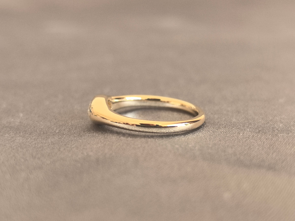 Juno Diamond MA-071 | Marquise Lab-Grown Diamond Bezel Ring In Yellow Gold With Sculpted Contour