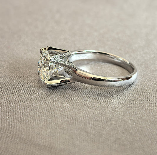 Juno Diamond RO-038 | 1 Carat Round Lab-Grown Diamond Pavé-Embellished Six-Prong Ring