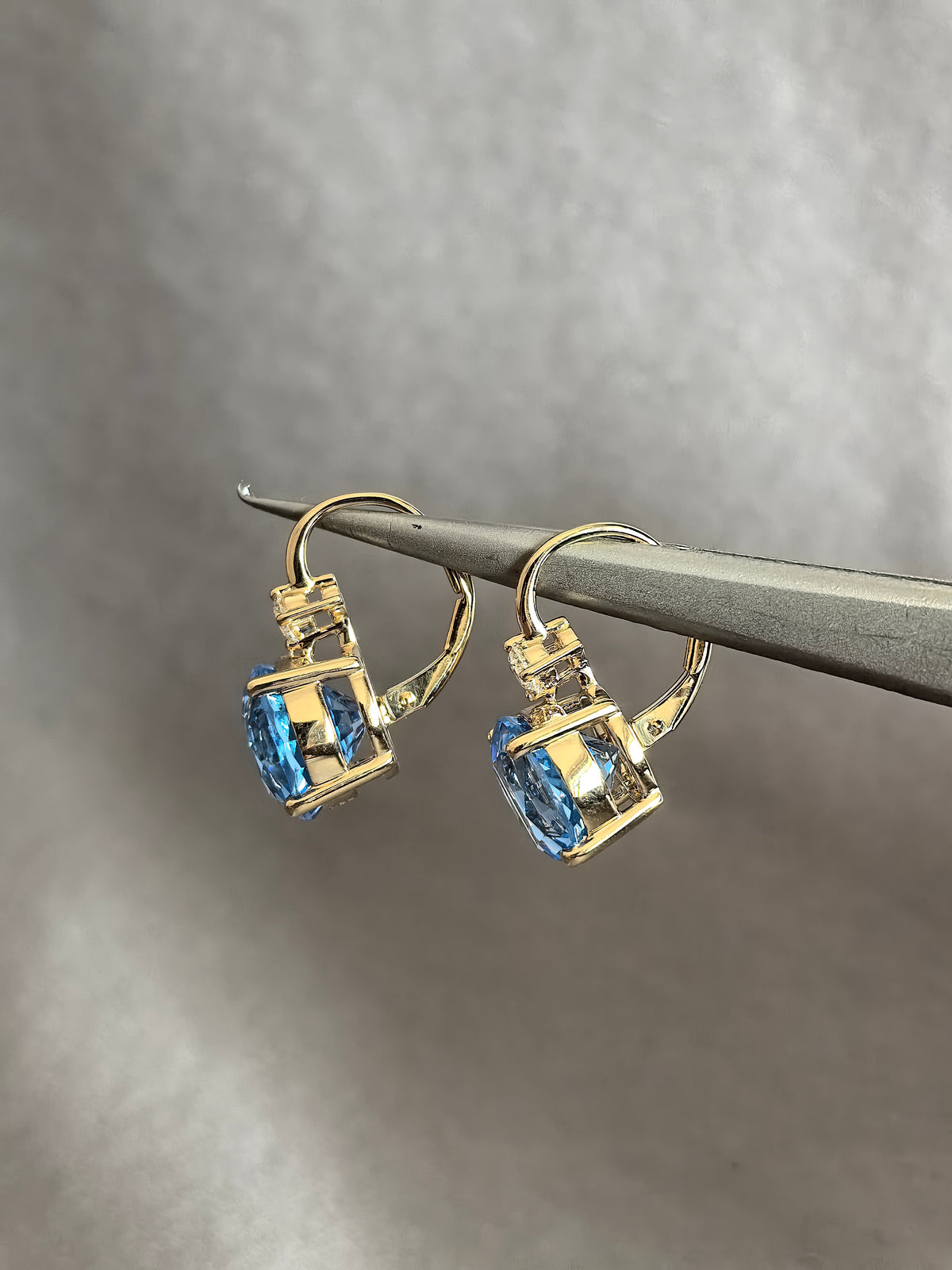 Juno Diamond E-030 | 2 Carat Blue Round Lab-Grown Diamond Leverback Drop Earrings with White Round Accents