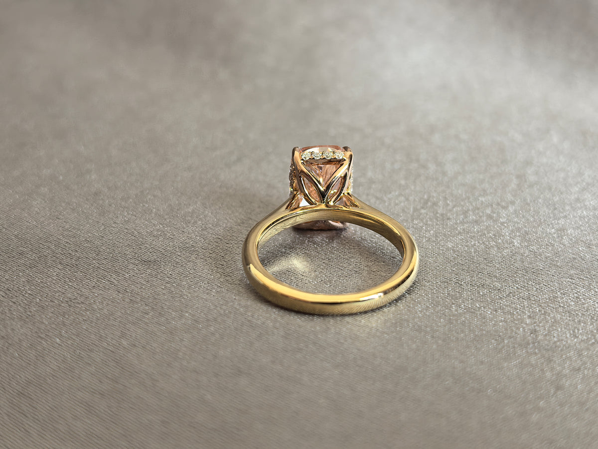 Juno Diamond RD-028 | Pink Radiant-Cut Lab-Grown Diamond Pavé Band Halo Ring