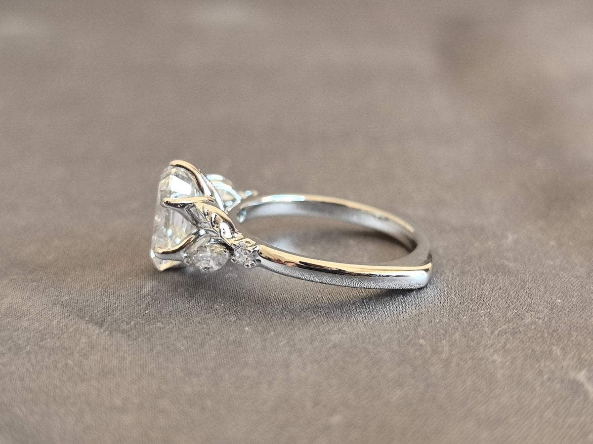 Juno Diamond EM-030 | Emerald-Cut Lab-Grown Diamond White Gold Ring With Marquise And Round Side Stones
