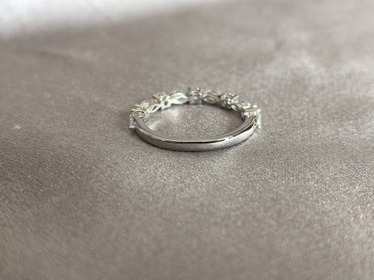 Juno Diamond MX-007 | Marquise-and-Round Lab-Grown Diamond Half-Eternity Ring in White Gold
