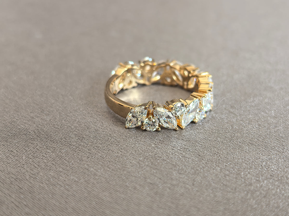 Juno Diamond MX-009 | Alternating Marquise-Cut and Round-Cut Lab-Grown Diamond Band in Yellow Gold
