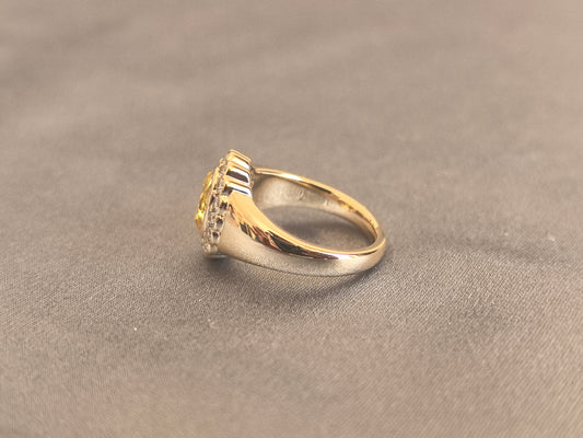 Juno Diamond OV-080 | Yellow Oval Lab-Grown Diamond Vintage Halo Ring With Scalloped Tapered Band In Yellow Gold
