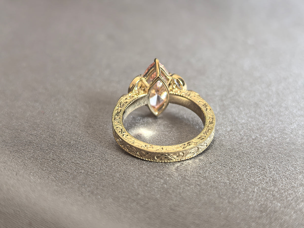 Juno Diamond MA-055 | 2 Carat Pink-Orange Marquise-Cut Lab-Grown Diamond Vintage Cluster Ring in Yellow Gold