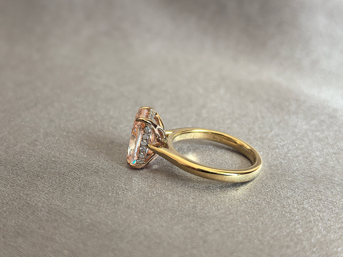 Juno Diamond RD-028 | Pink Radiant-Cut Lab-Grown Diamond Pavé Band Halo Ring