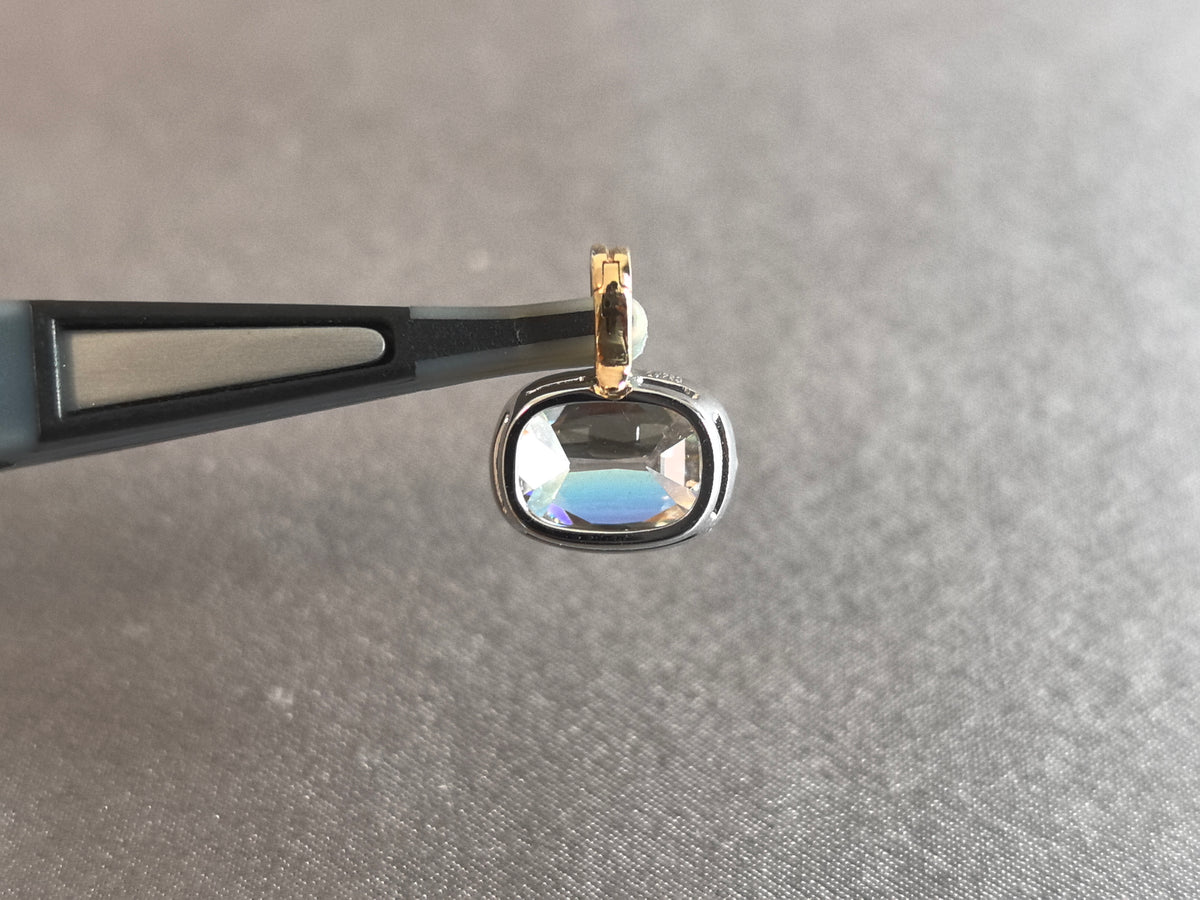 Juno Diamond P-017 | 3 Carat Cushion-Cut Lab-Grown Diamond Partial-Bezel Pendant With Segmented Round Diamond Accents