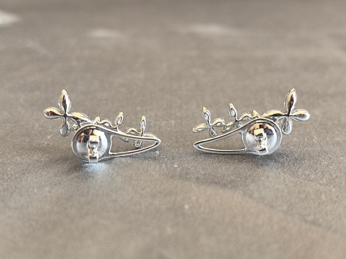 Juno Diamond E-048 | Petal-Cluster Marquise-Cut and Round Lab-Grown Diamond Ear Climbers White Gold