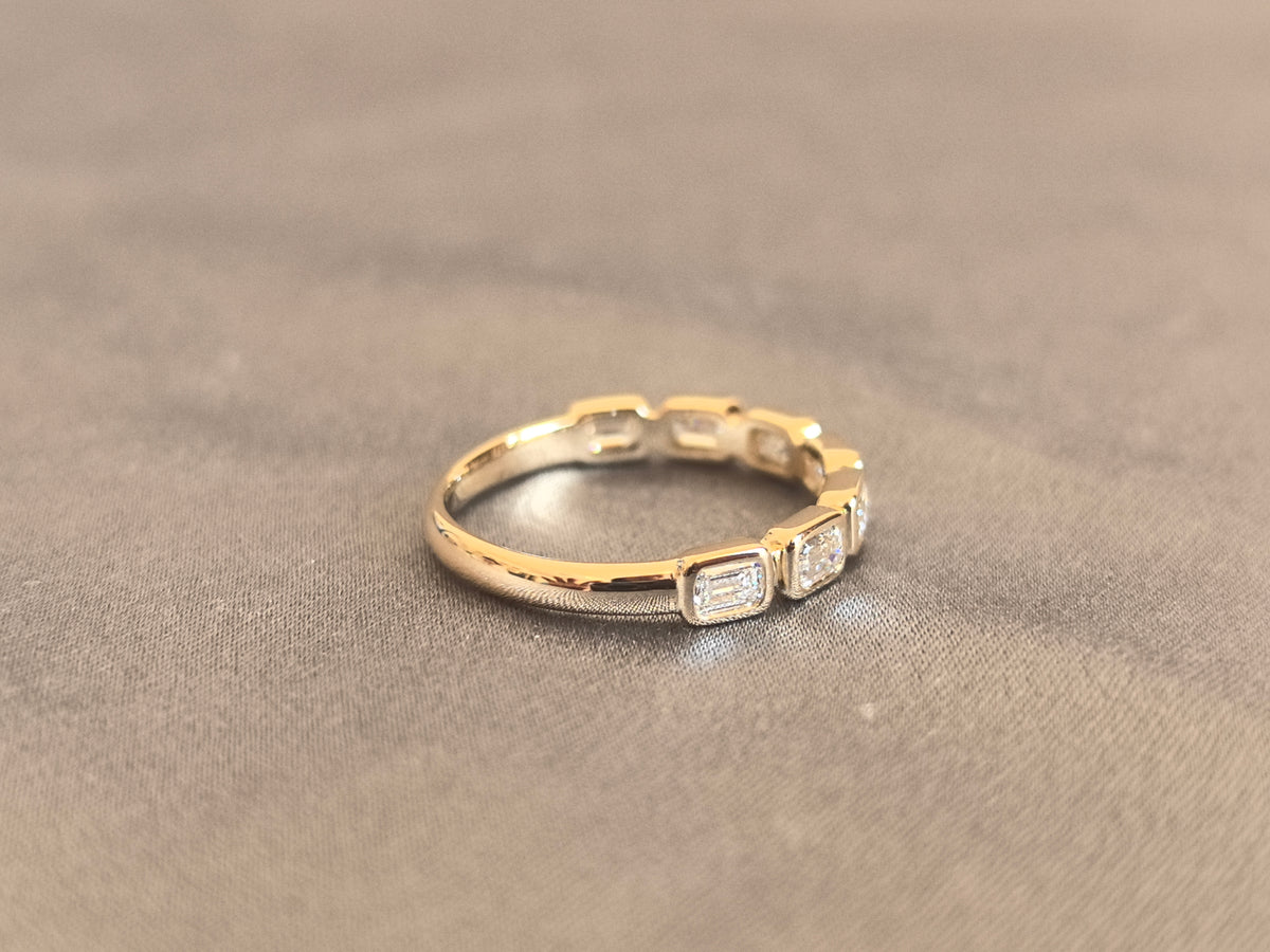 Juno Diamond AC-017 | Five-Stone Full-Bezel Asscher Lab-Grown Diamond Band in Yellow Gold