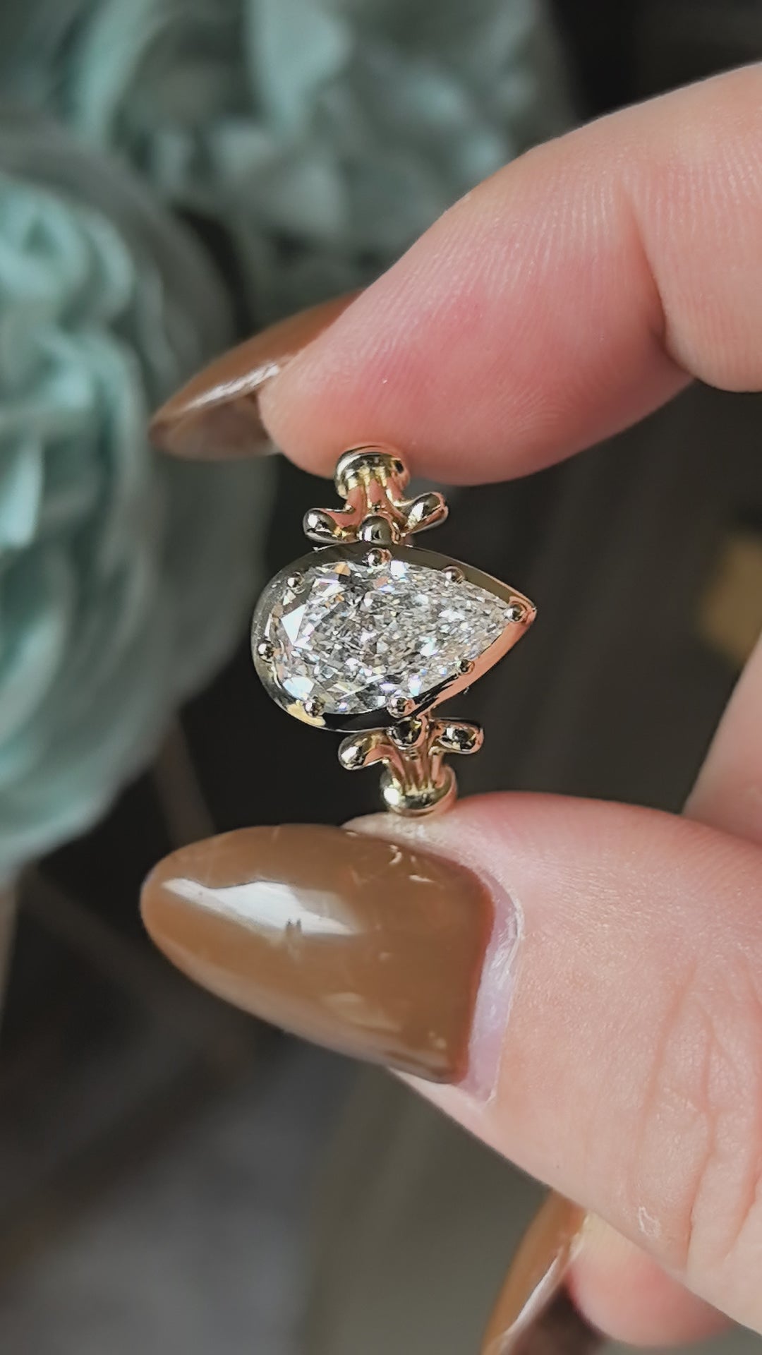 3-carat pear-shaped diamond ring | set with eight prongs | featuring a vintage design on both sides | Lab-Grown Diamonds