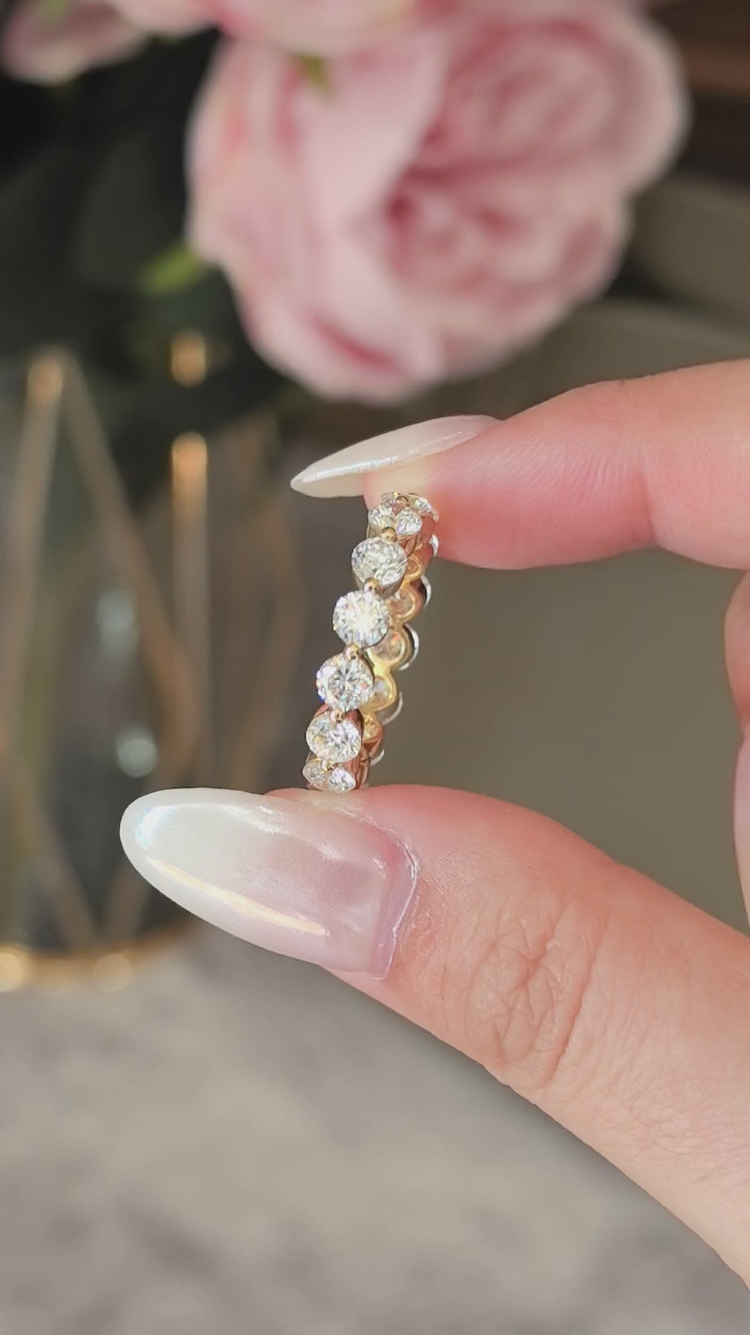 20-Point Lab-Grown Diamond Full Eternity Band in 18k Gold