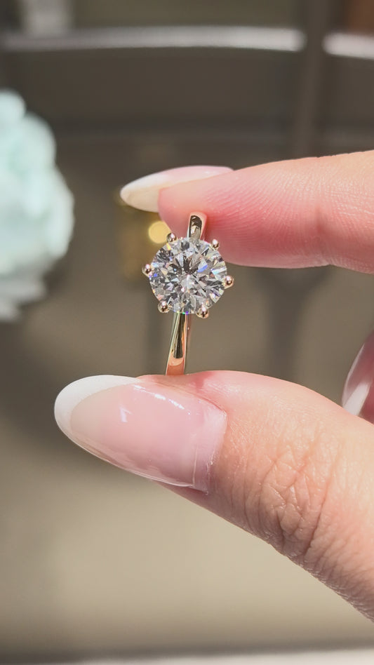 Round Solitaire Four Claw Plain Band