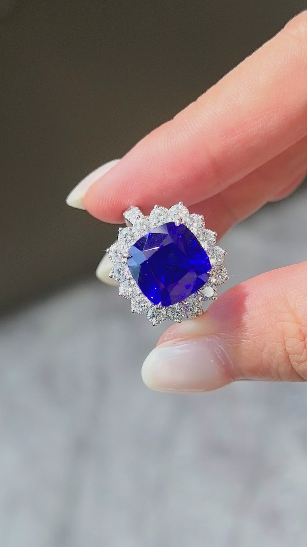 6.4ct 6.5g Cushion Vivid Blue Sapphire Ring |Lab Diamond Halo