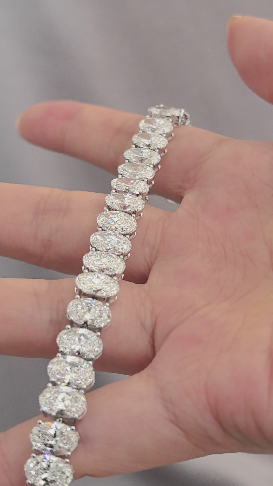 N-022 |  Oval Diamond Bracelet |  Elegant & Brilliant| 14k White Gold