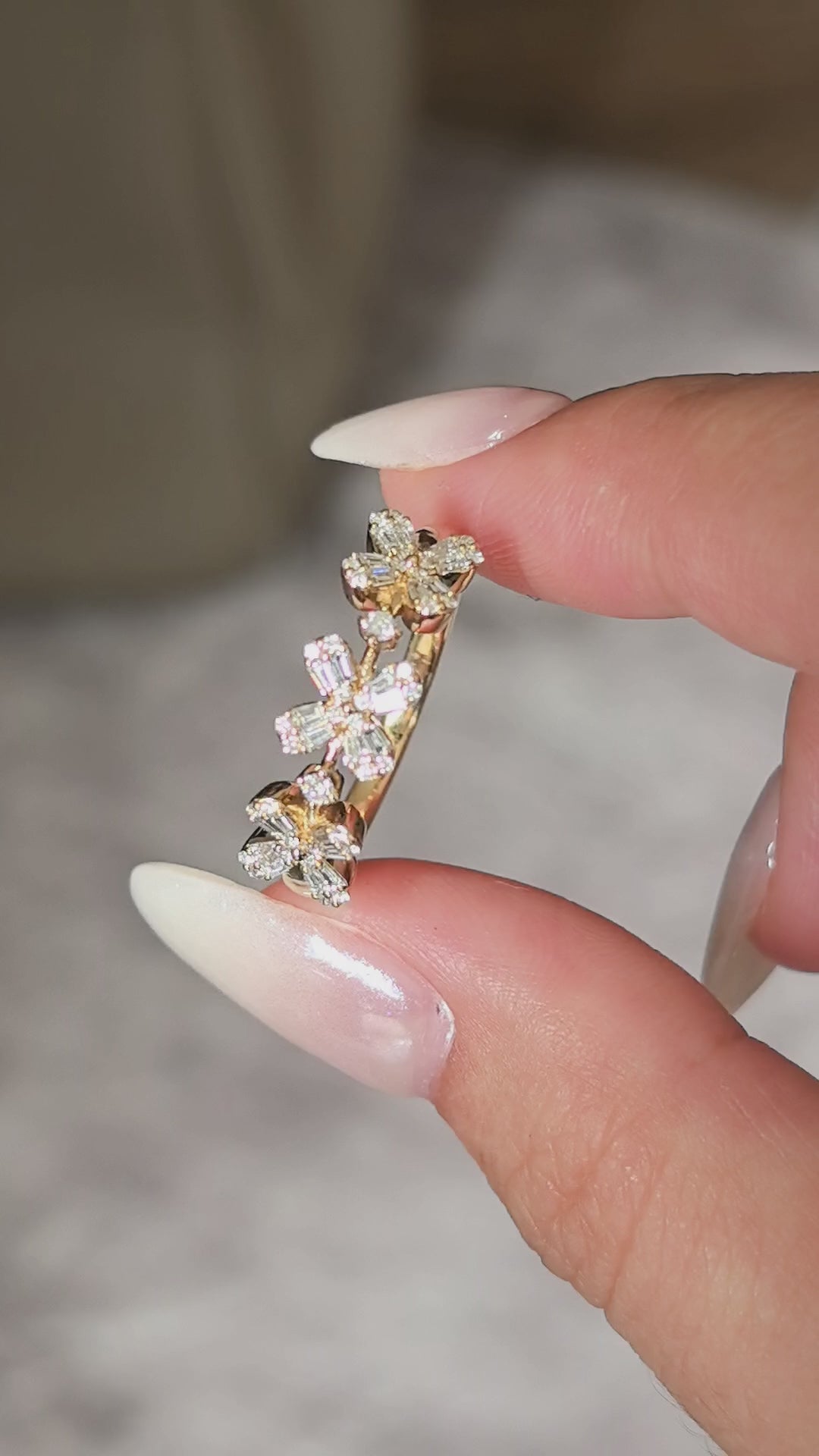 Three-Petal Floral Half-Eternity Band Ring in 18K Gold | Lab-Grown Diamonds | Vintage Inspired