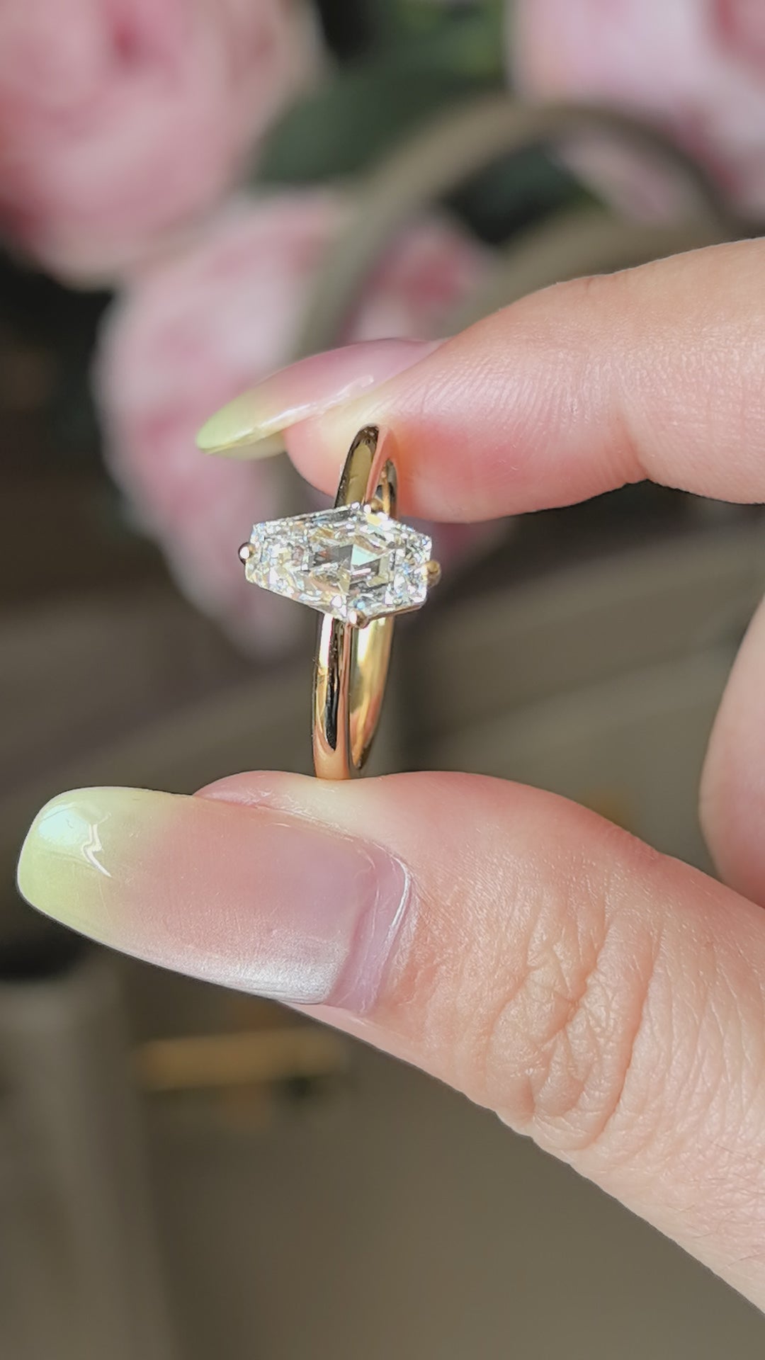 1.5ct hexagon lab-grown diamond, special cut for a unique shape, 14K gold